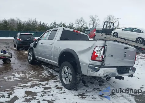 2017 Ram 1500 Big Horn 4X4 6'4 Box z USA, uszkodzony, nr VIN 1C6RR7GT4HS720446